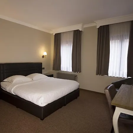 Le Chantecler Hotel