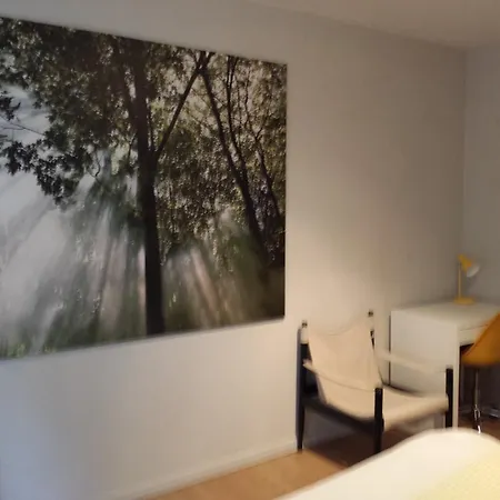 Central Yellow Apartment Apartment *