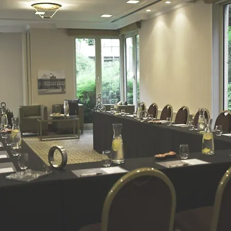 Renaissance 4* Брюссель