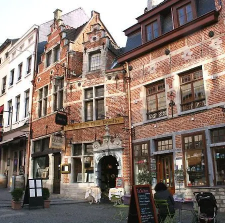 Grand Place Luxury شقة بروكسل