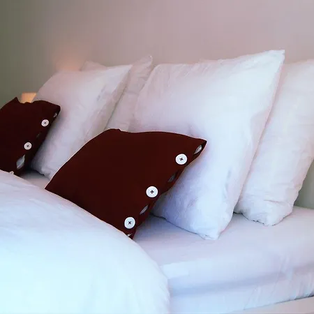 Impasse Pitchoune Bed & Breakfast 3*