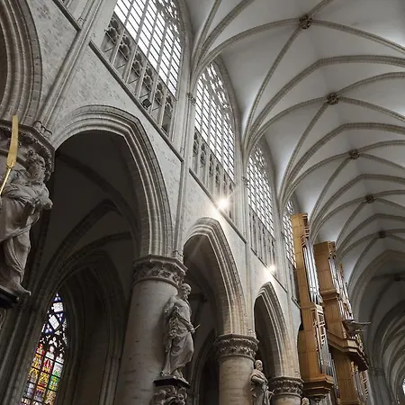 Easyhotel Centre 3* Brussel