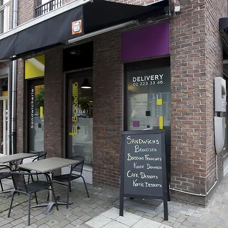 Easyhotel Centre Hotel 3*