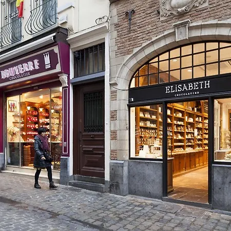 Easyhotel Centre Hotel