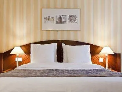 Hotel Progress 4*