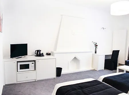 Satellite 2* Brussel