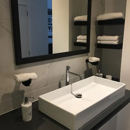 Les Lofts De Styliste Apartahotel Bruselas