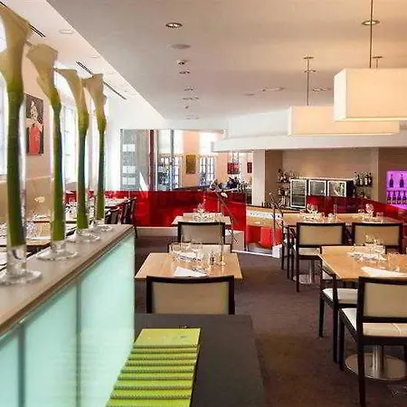 Novotel Off Grand Place Hotel 4*