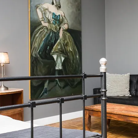 La Casa Bxl بيت ضيافة بروكسل