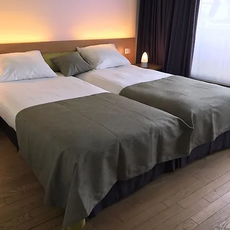 322 Lambermont 3* Brussels