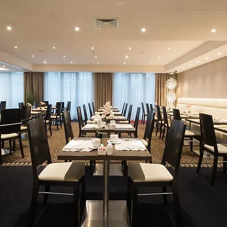 Mercure Centre Midi Hotel 4*