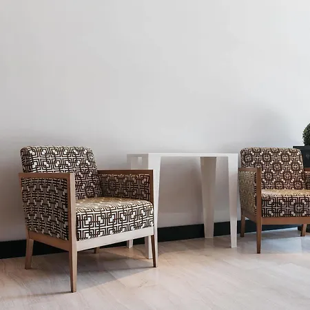 Catalonia Grand Place 4*