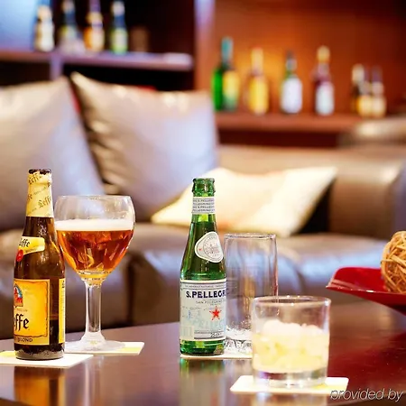 Catalonia Grand Place Hotell 4*