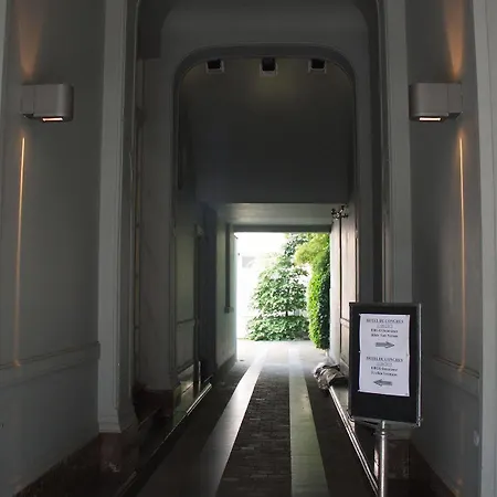 Hotel Du Congres 3*