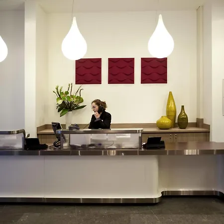 Adagio Grand Place 3*