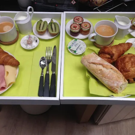 Be And Be Sablon Bed & Breakfast 2*