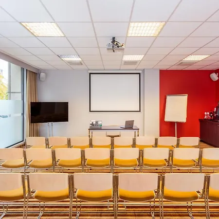 Ibis Centre Hotell