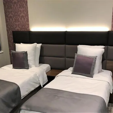 フラット ミディ 33 アパートホテル 3*