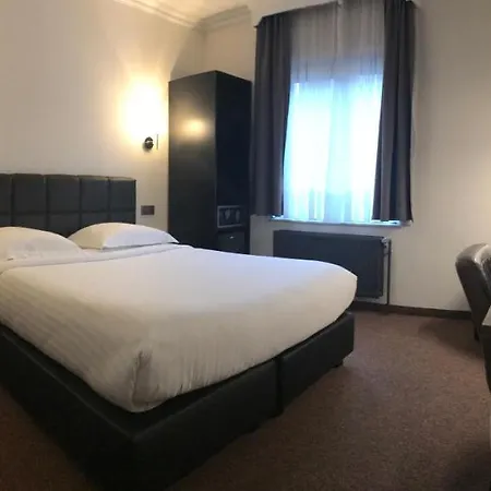 Hotell Chantecler 2*