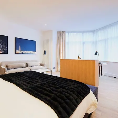 124 Brussels
