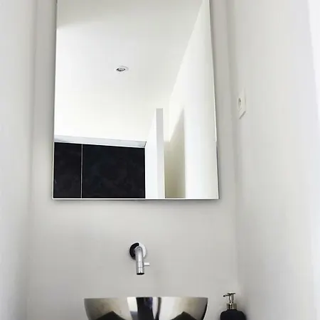 Apartment N°9 Boutique Brussels