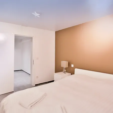 Compagnie Des Sablons Apartment