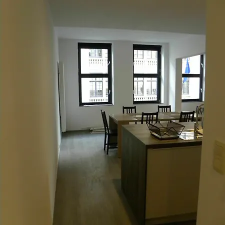 Center Grand Place Apartamento *