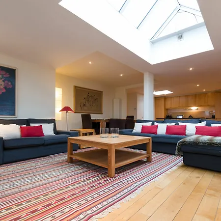 Grand-place Lombard Penthouse * Brussels