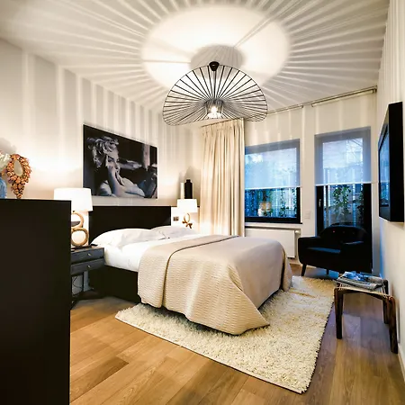 Aparthotel Charles - Grand Place 4*