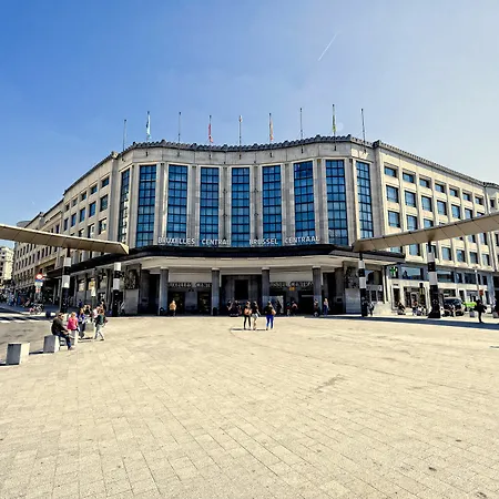 Charles - Grand Place Apart Otel Brüksel