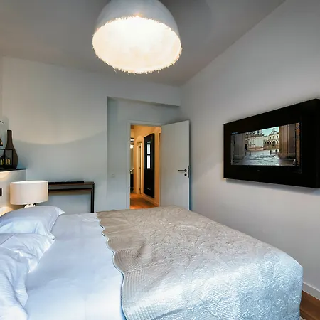 Charles - Grand Place 4* Brüksel