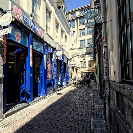 Charles - Grand Place 4* Brüksel