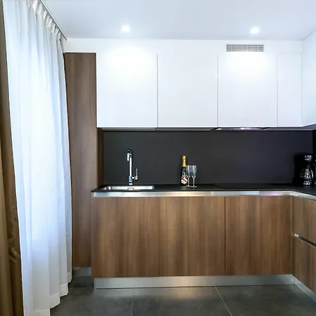 Agenda Aparthotel 3*