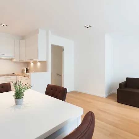 Apartment Regent 55 *