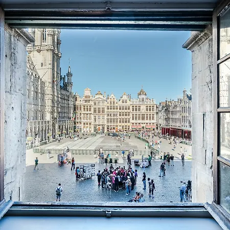 Le Quinze Grand Place Hotel 3*
