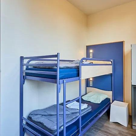 Hi Generation Europe Hostel *