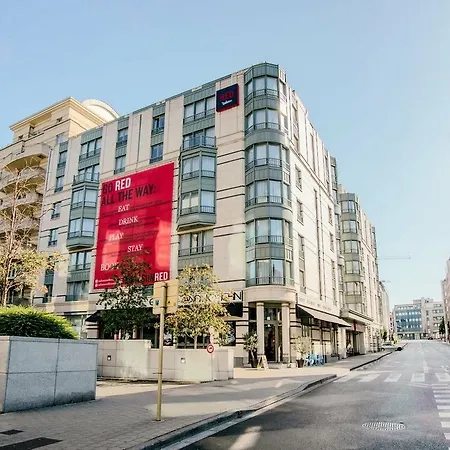Hotel Radisson Red 4*