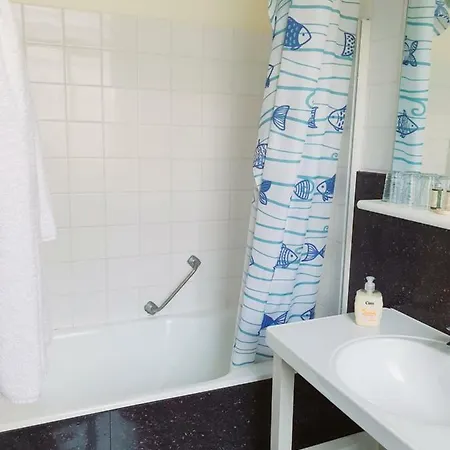 Queen Mary بروكسل