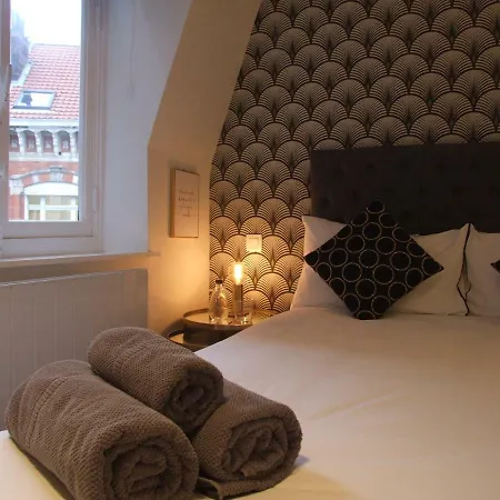 Be And Be Sablon Bed & Breakfast 2*