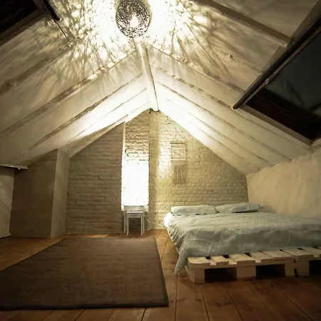 Гостевой дом Maison Sablon 4 Chambres Брюссель