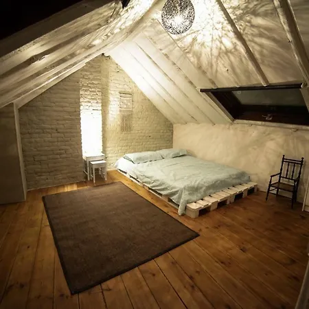 Maison Sablon 4 Chambres Гостевой дом Брюссель