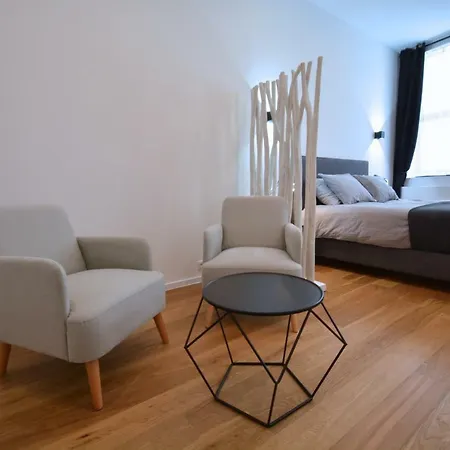 Appartement N°9 Boutique Samedi 16 *