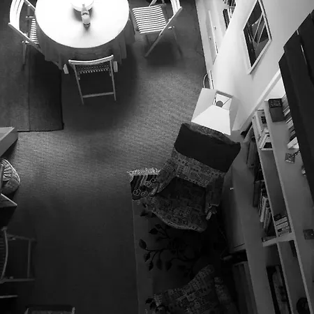 Holiday home The Library Studio - *