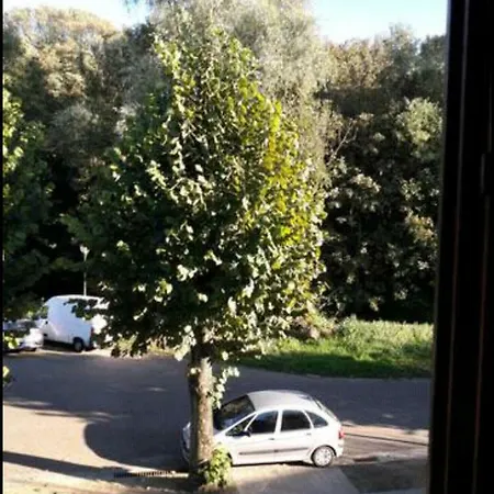 Chez Mimi - Vue Parc Brüksel