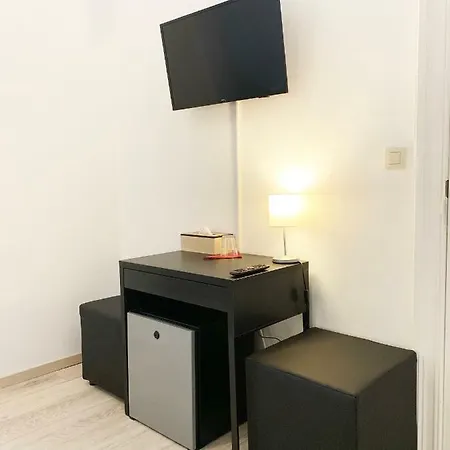 Hive Midi Center