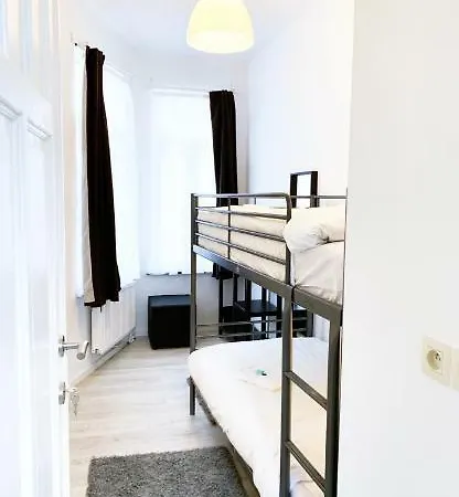 Gæstehus Hive Midi Center 3*