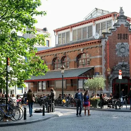 Grand Place, Only 3 Min Walk, 80M Beautiful Apartment 公寓