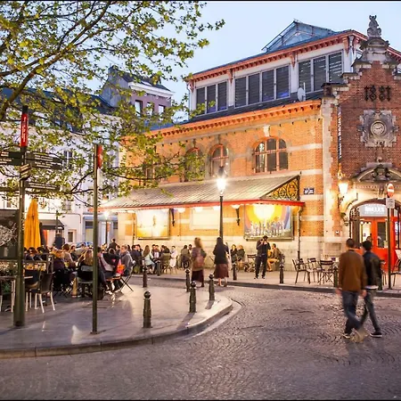 Grand Place, Only 3 Min Walk, 80M Beautiful Apartment Апартаменты *