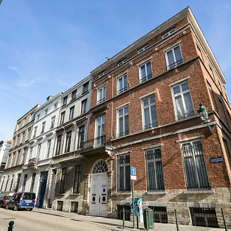 Bed & Breakfast Fish Market