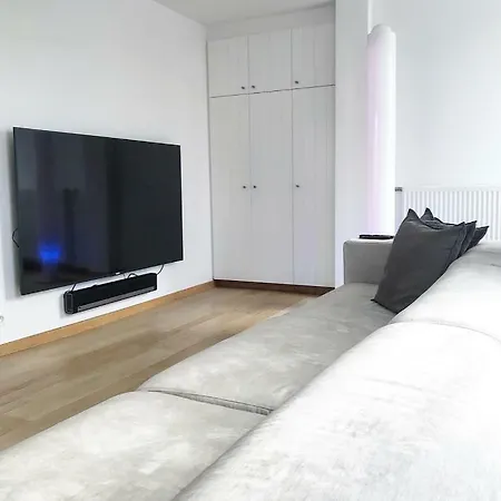Apartment White 3